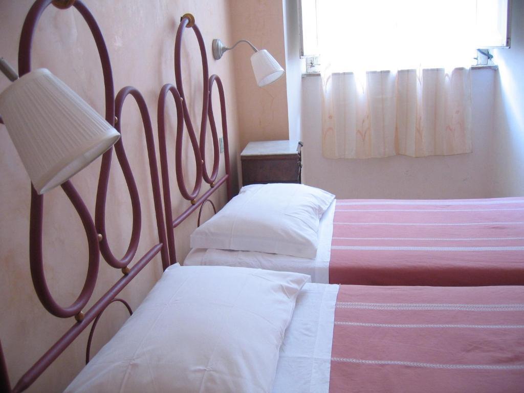 Hotel Posta Орвието Номер фото